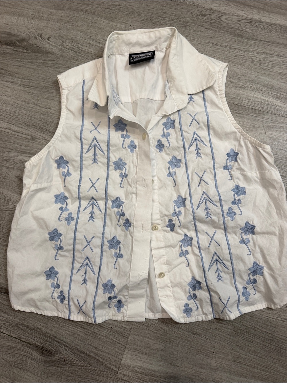 Roughrider Southwestern Vtg White Button-Up Top, Blue Floral Embroidery Sz M